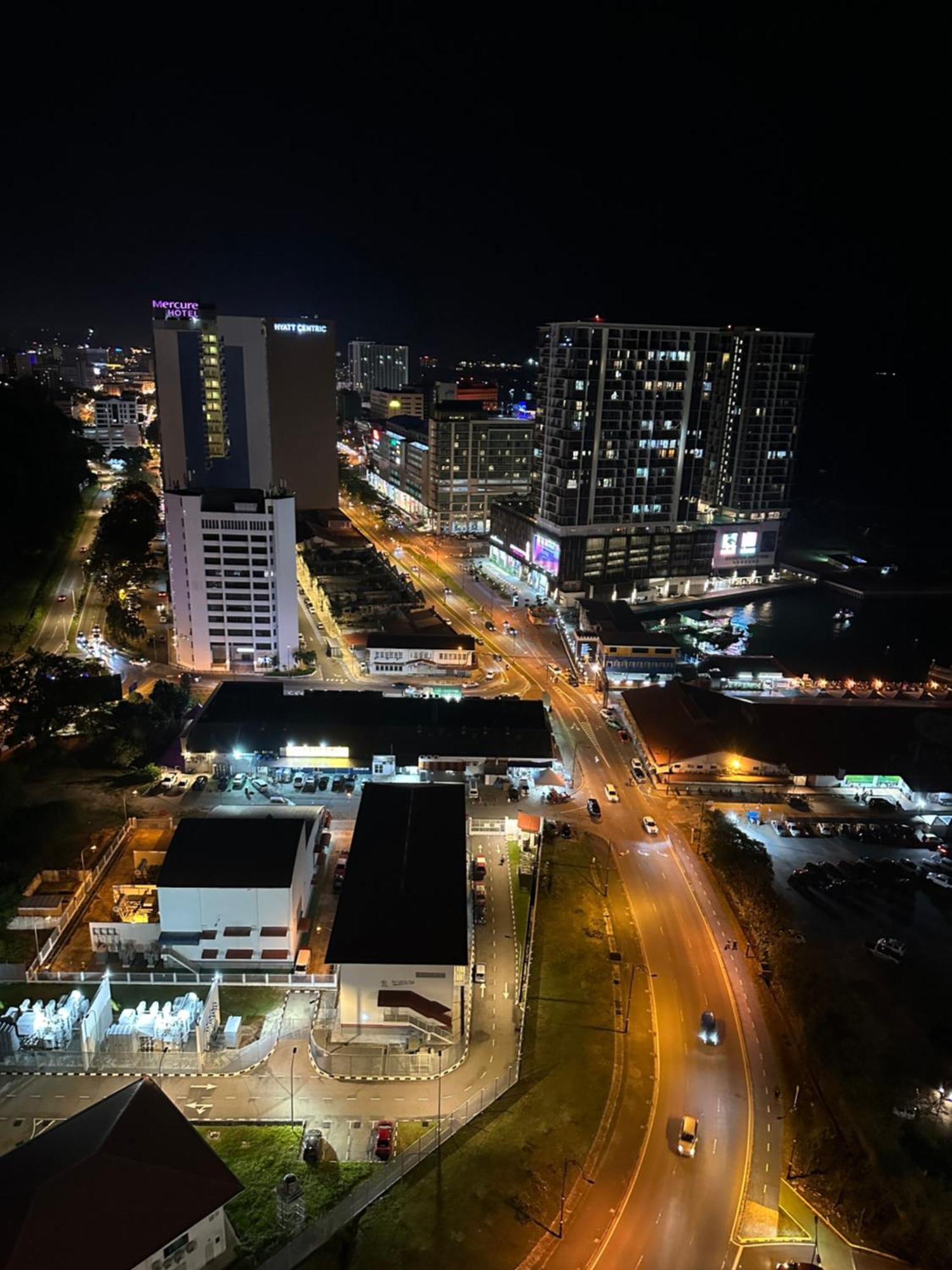 L Homestay Jesseltonquay Jq Kk City亚庇市区中心民宿2房1厕 Kota Kinabalu Eksteriør billede